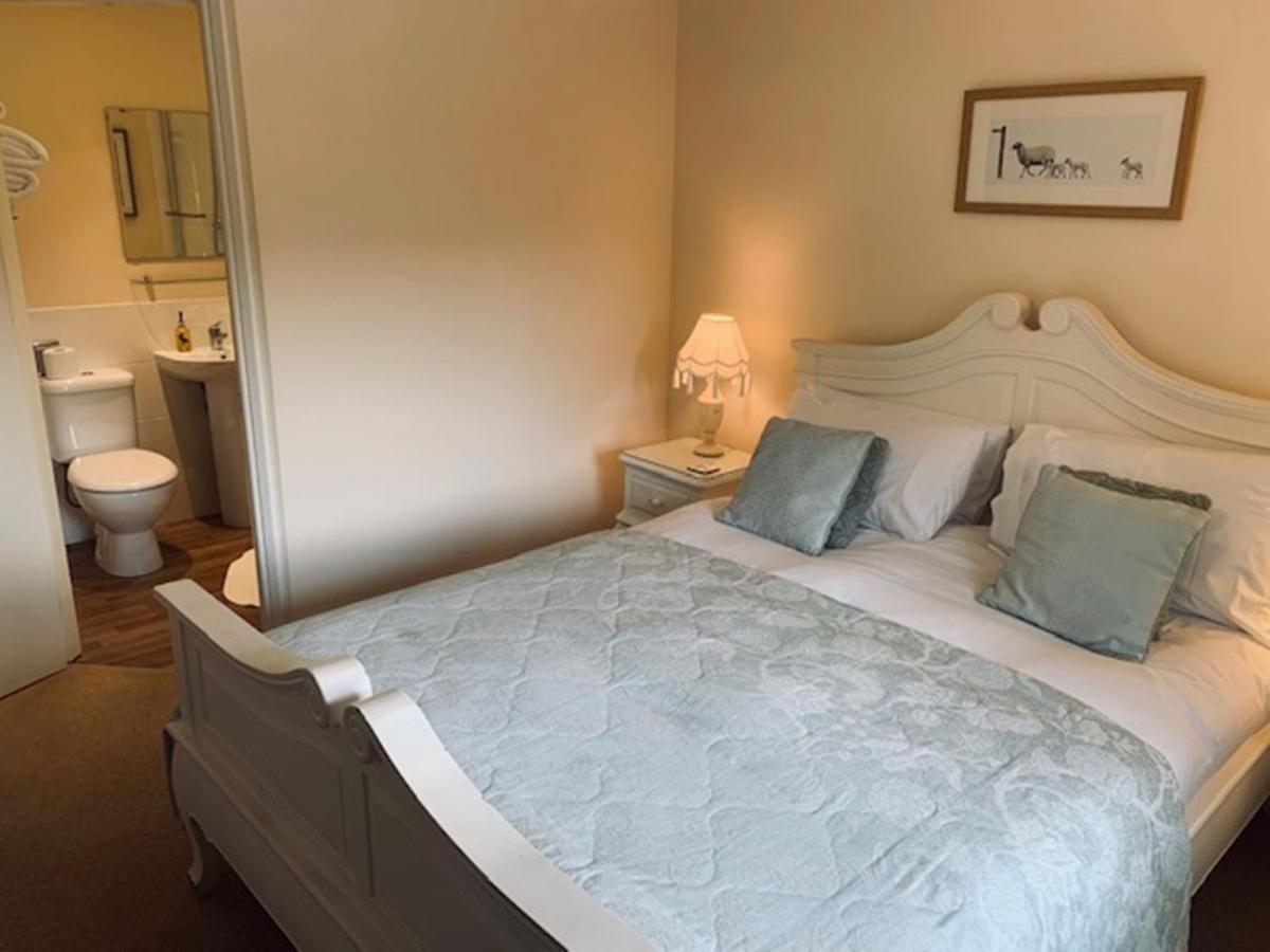 Cocketts Hotel Hawes Bagian luar foto