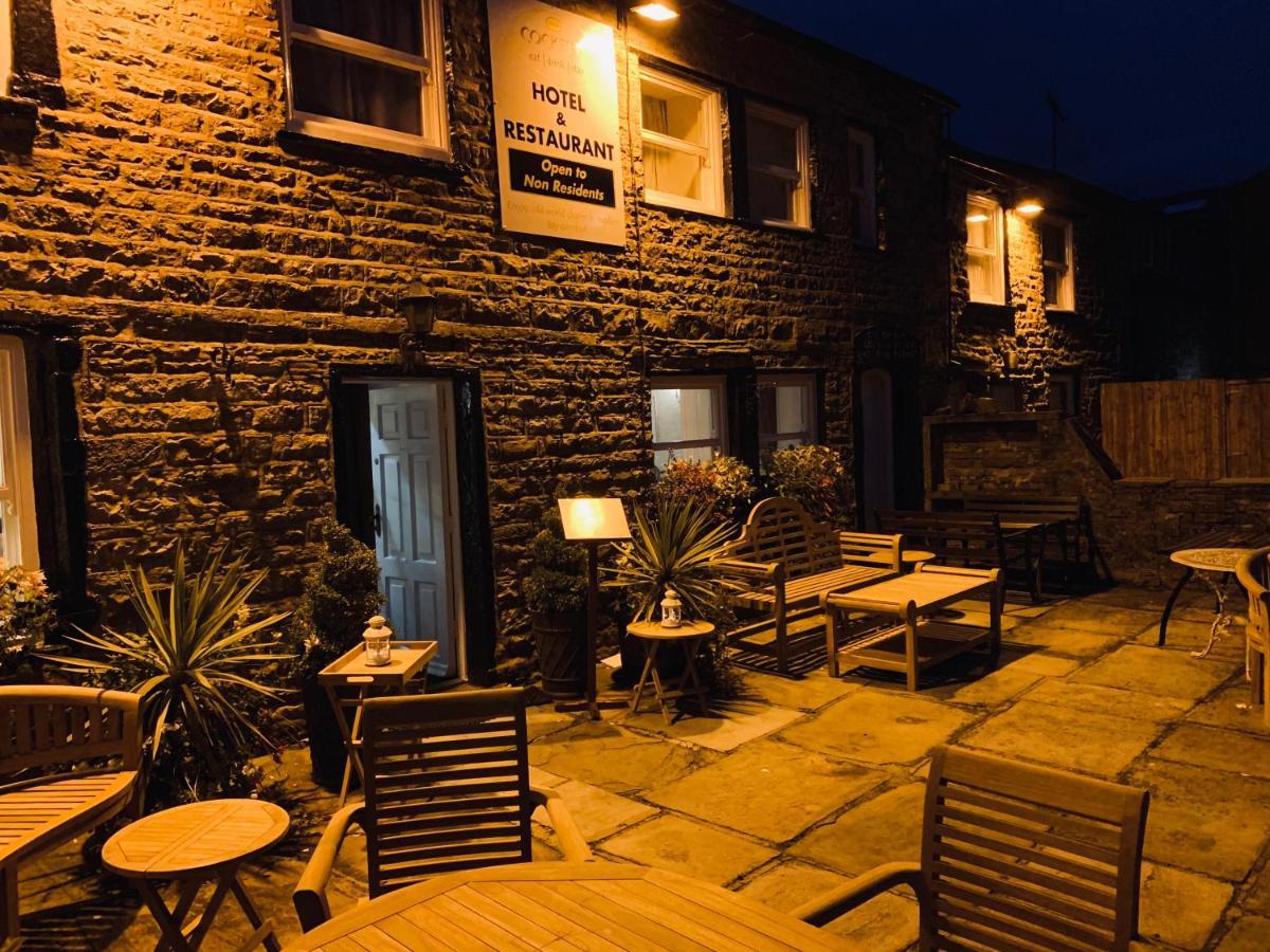 Cocketts Hotel Hawes Bagian luar foto