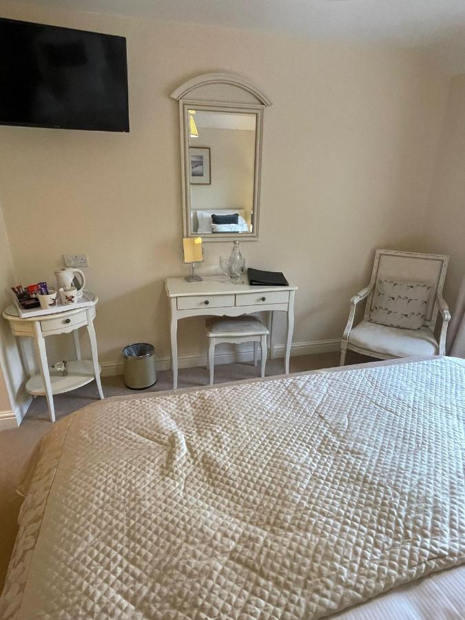 Cocketts Hotel Hawes Bagian luar foto