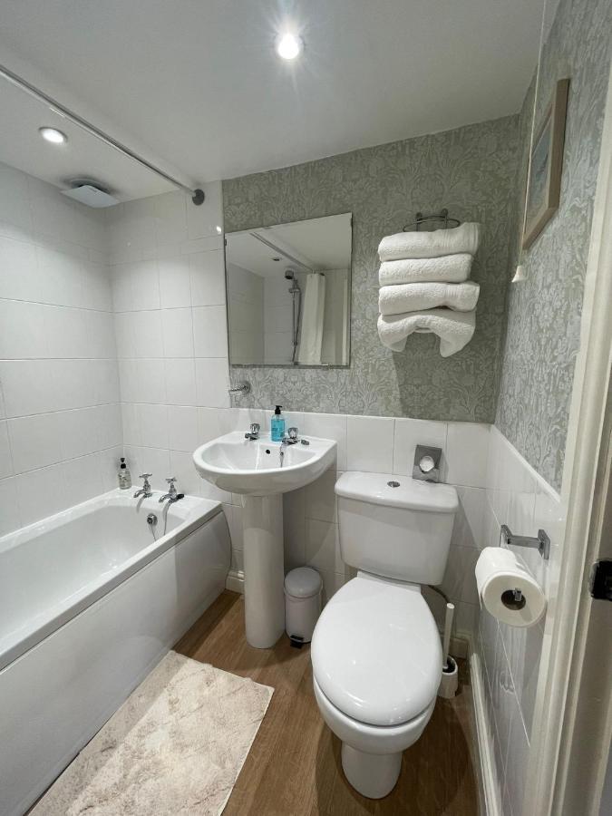 Cocketts Hotel Hawes Bagian luar foto